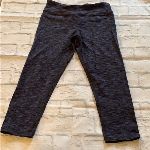 Bundle of 3 American Eagle leggings - Picture 4 of 5